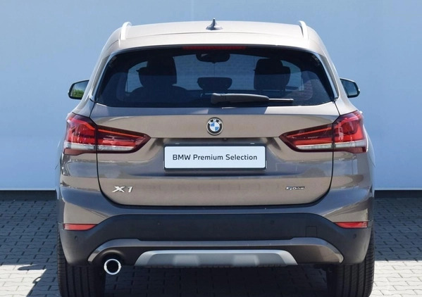 BMW X1 cena 119900 przebieg: 56380, rok produkcji 2019 z Ćmielów małe 137